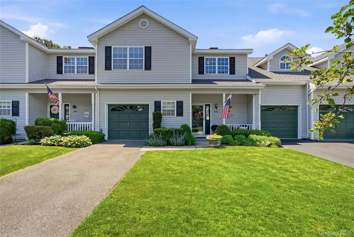 132 Willow Wood Drive, Oakdale, NY 11769 - #1