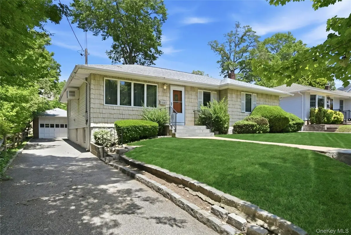152 Nassau Drive, Albertson, NY 11507 - #1