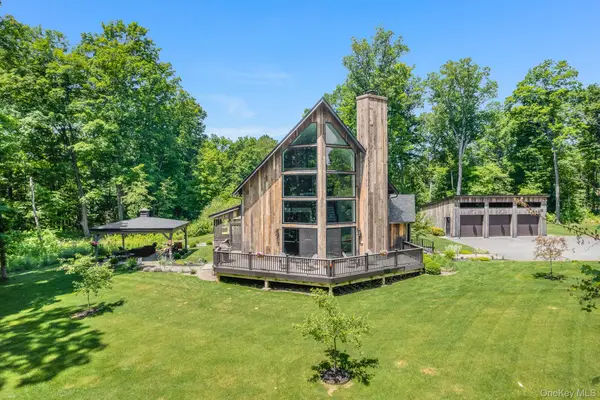 62 Flower Road, Hopewell Junction, NY 12533