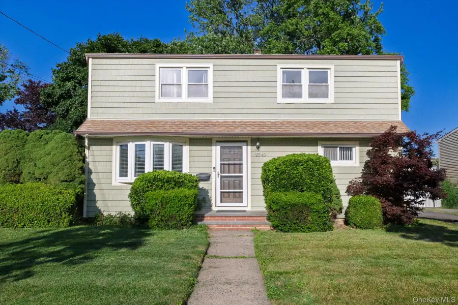 2545 Sycamore Avenue, Wantagh, NY 11793 - #2