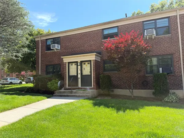 73-96 Springfield Blvd #2nd floor, Oakland Gardens, NY 11364