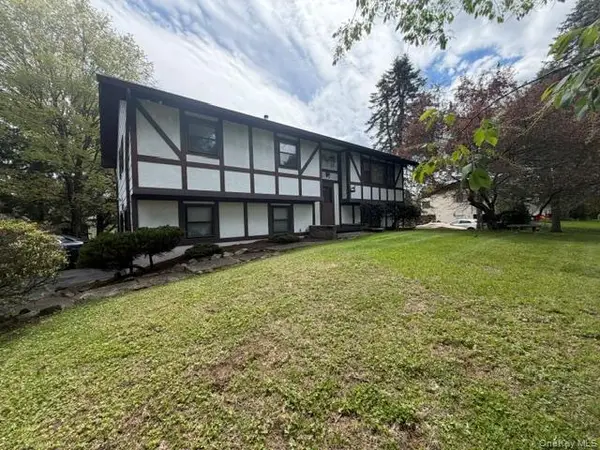 23 Bradner Drive, Warwick, NY 10990