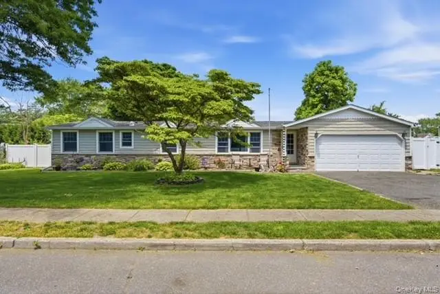 322 Columbia Street, Holbrook, NY 11741 - #1