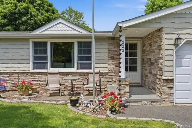 322 Columbia Street, Holbrook, NY 11741 - #3