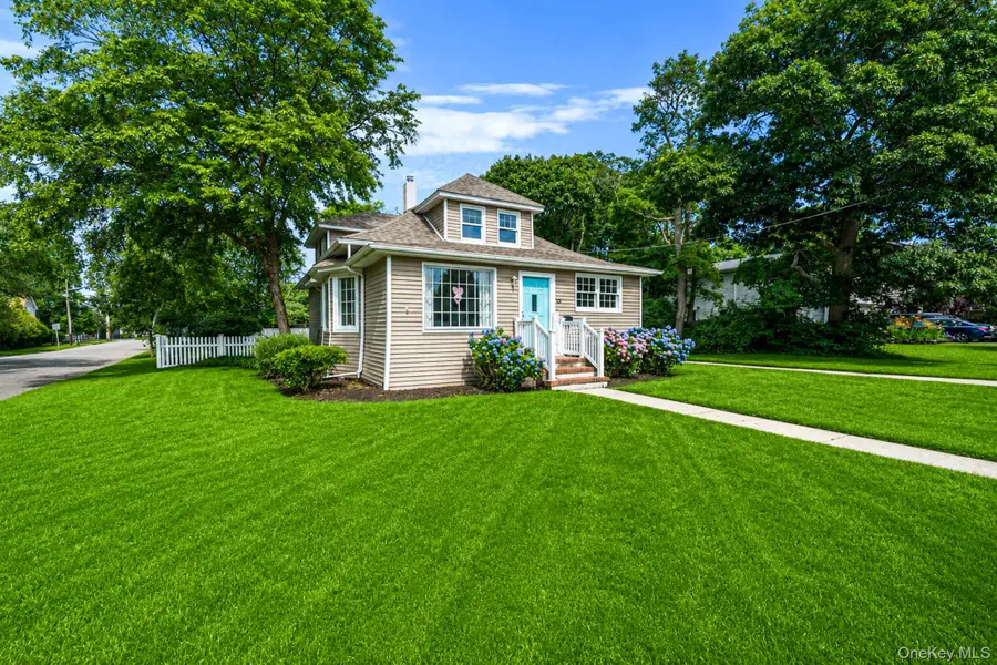 54 Division Avenue, West Sayville, NY 11796 - #3