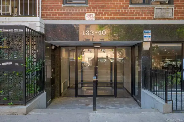 13240 Sanford Avenue #3R, Flushing, NY 11355