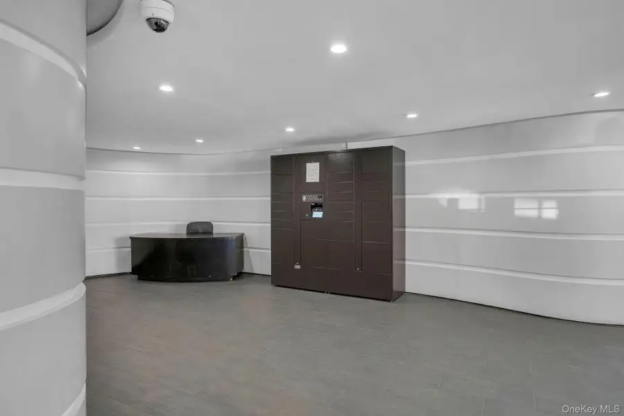 13240 Sanford Avenue #3R, Flushing, NY 11355 - #2