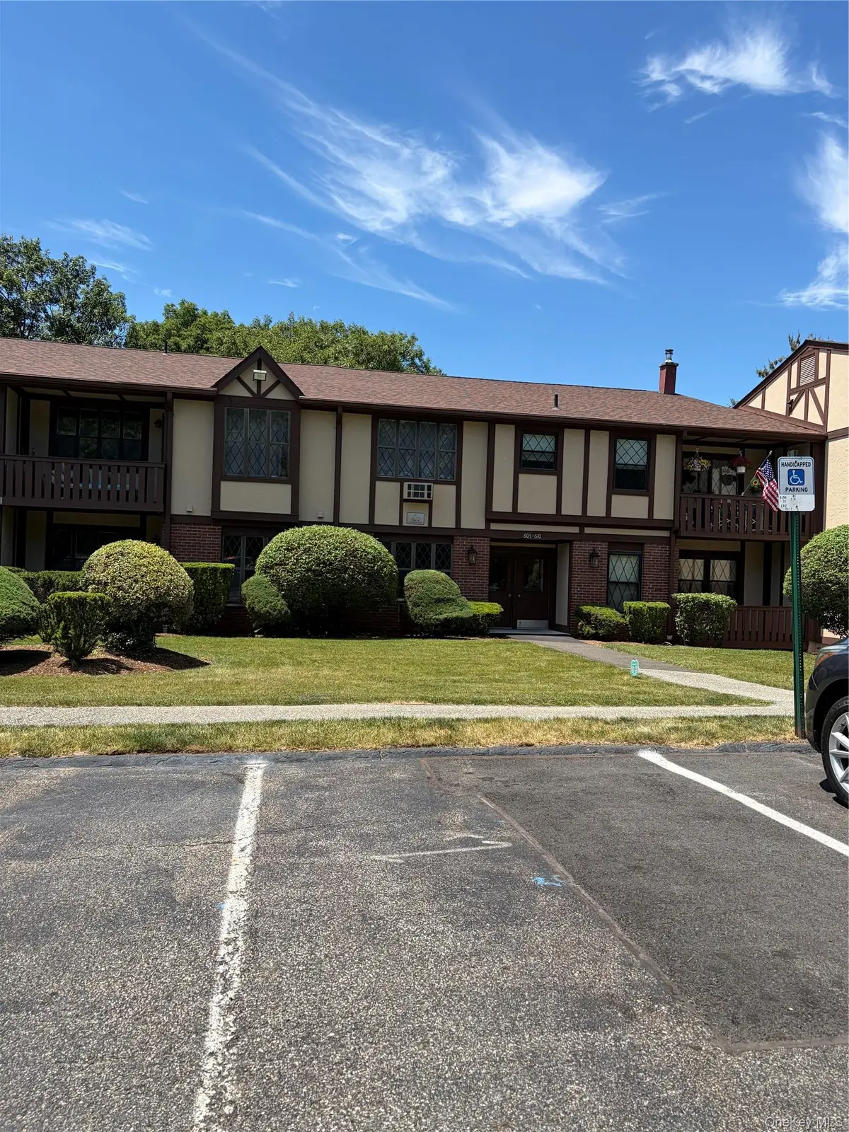 605 Sierra Vista Lane, Valley Cottage, NY 10989 - #1