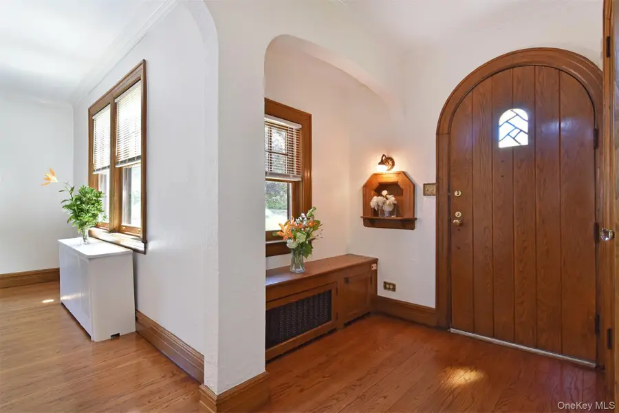 304 Crestwood Avenue, Tuckahoe, NY 10707 - #3