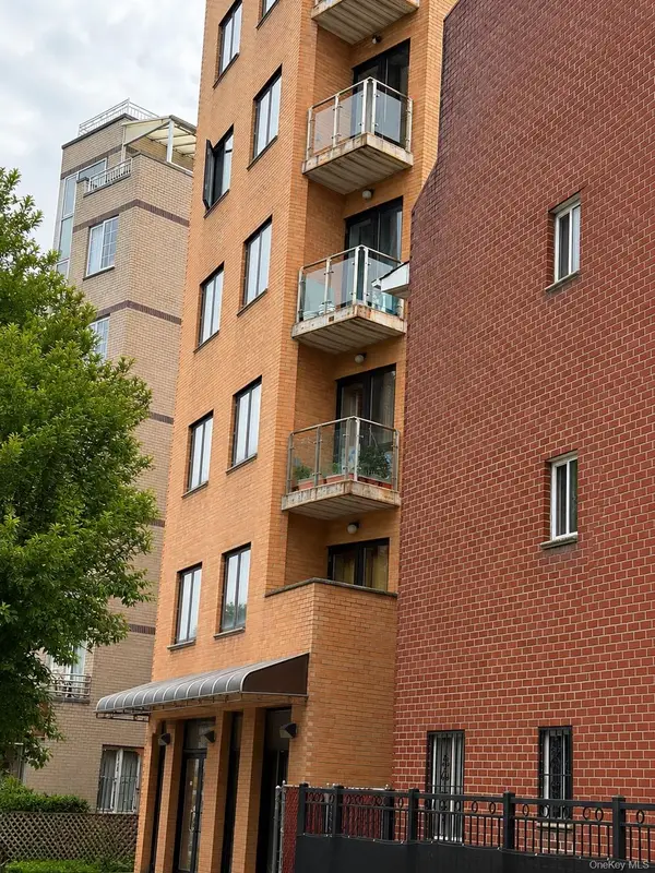31-12 Union Street #6A, Flushing, NY 11354