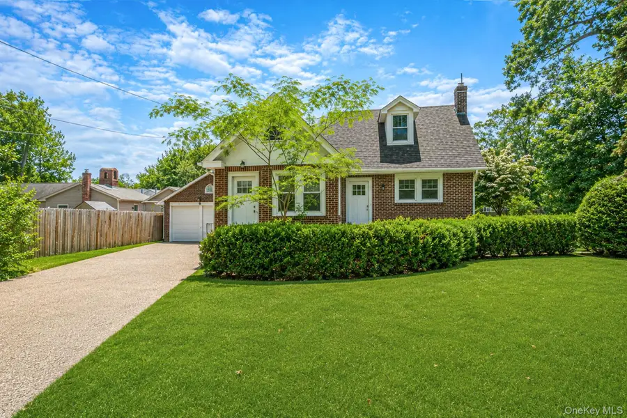 44 Elizabeth Avenue, Smithtown, NY 11787 - #2