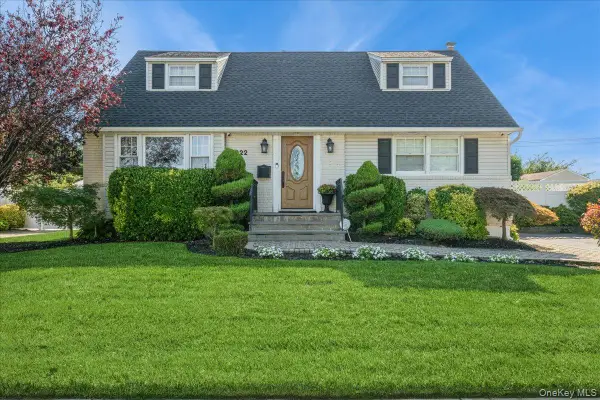 1022 White Birch Lane, Wantagh, NY 11793