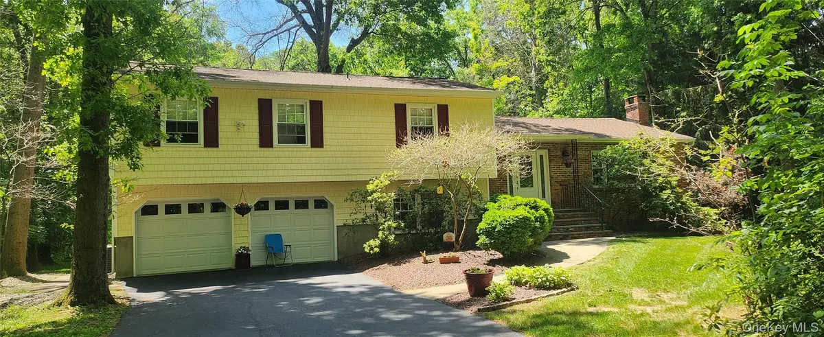 32 Queen Anne Lane, Wappingers Falls, NY 12590 - #1