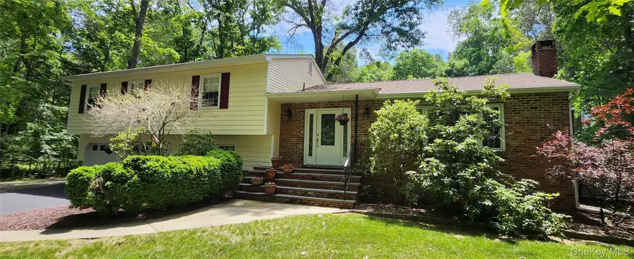32 Queen Anne Lane, Wappingers Falls, NY 12590 - #2