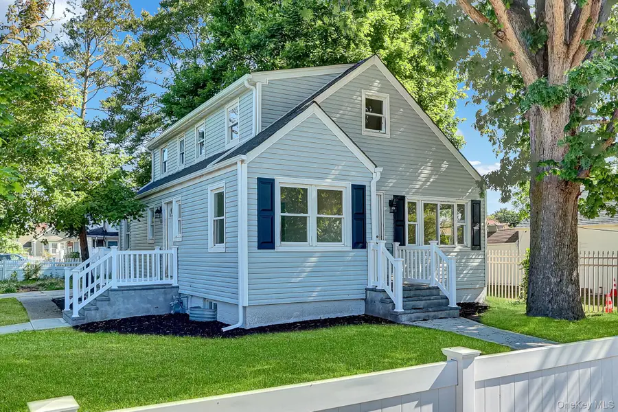 863 Prospect Avenue, Westbury, NY 11590 - #2
