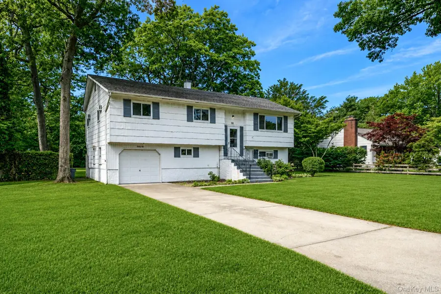 32 Vautrin Avenue, Holtsville, NY 11742 - #2