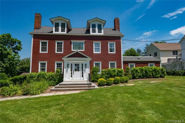 68 Nassau Road, Huntington, NY 11743