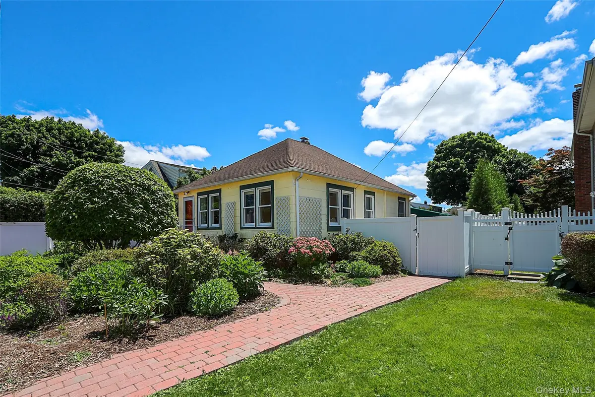 110 Franklin Avenue, East Northport, NY 11731 - #1