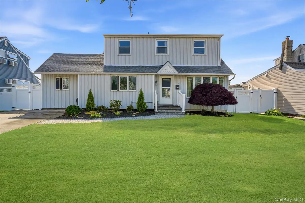 316 Philadelphia Avenue, Massapequa Park, NY 11762 - #1
