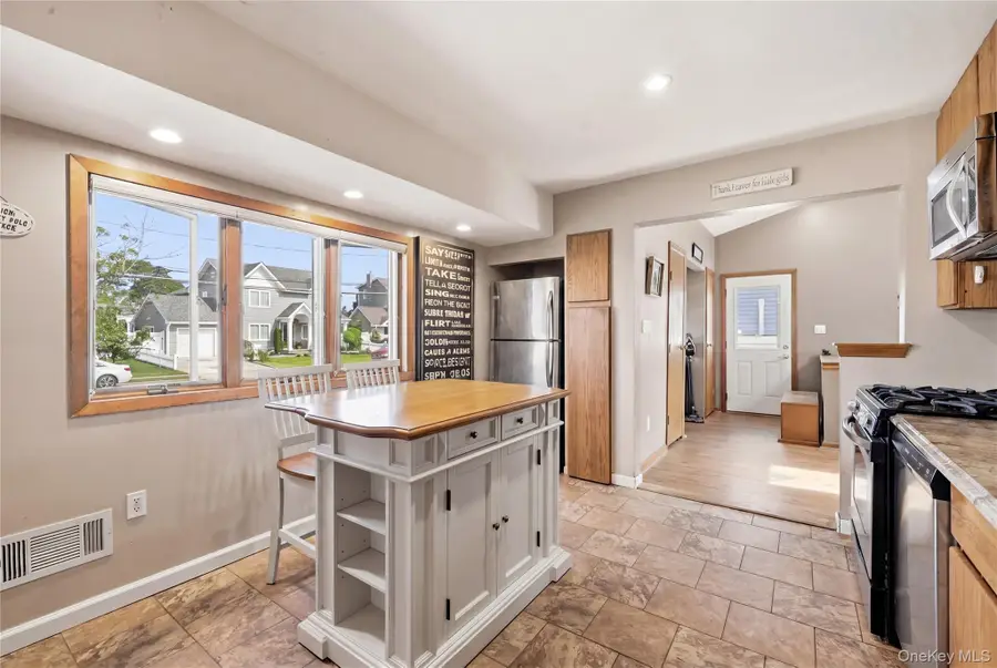 316 Philadelphia Avenue, Massapequa Park, NY 11762 - #3