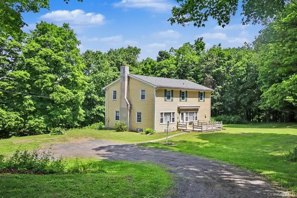 72 Egbertson Road, Campbell Hall, NY 10916