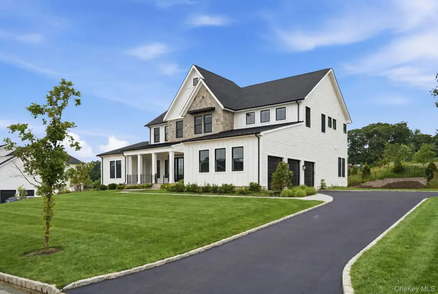 1 Levitow Court, Dix Hills, NY 11746 - #2