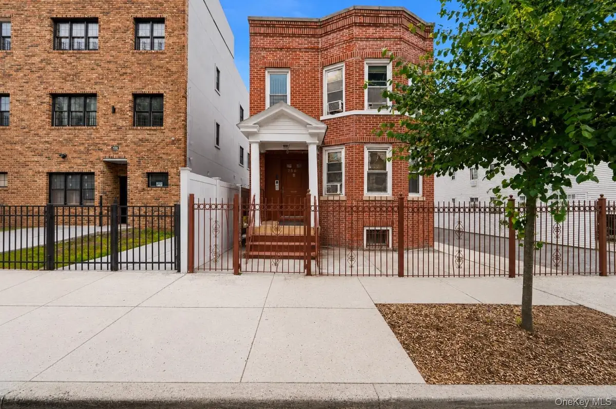 756 E 223rd Street, Bronx, NY 10466 - #1