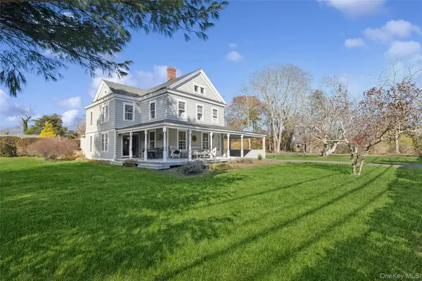 718 Montauk Highway, East Quogue, NY 11942