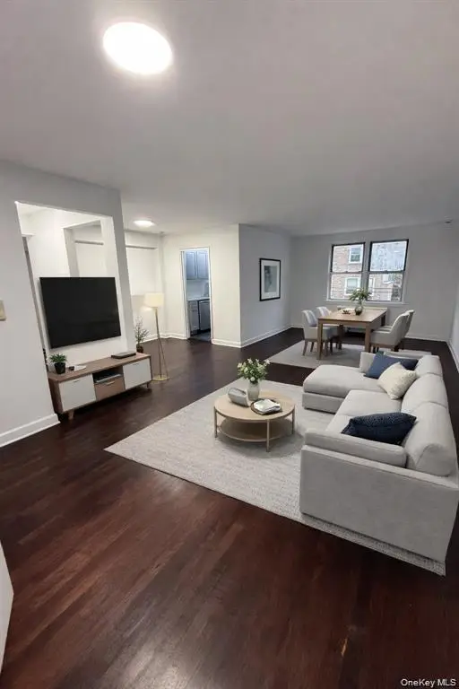 154 Ravine Avenue #3B, Yonkers, NY 10701