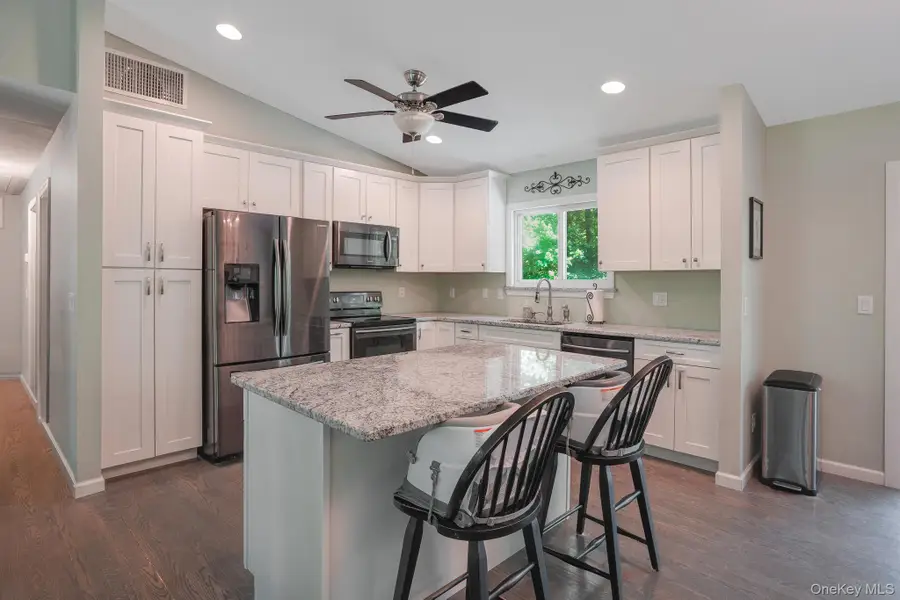 17 Regent Drive, Hopewell Junction, NY 12533 - #3