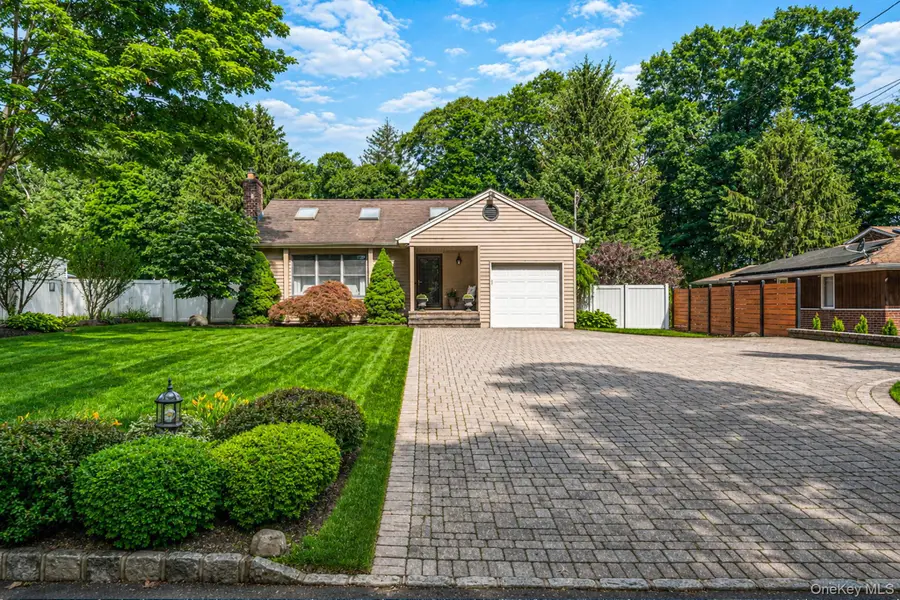 16 Lakecrest Lane, Ronkonkoma, NY 11779 - #2