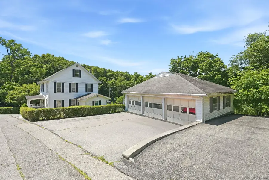 800 Oakwood Drive, Peekskill, NY 10566 - #2