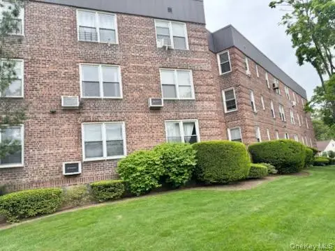530 Dubois Avenue # 2C, Valley Stream, NY 11581 - #3