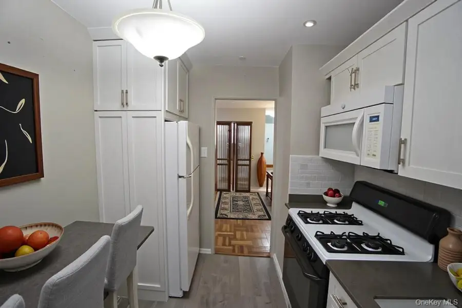 123-40 83rd Ave Avenue #6D, Kew Gardens, NY 11415 - #3