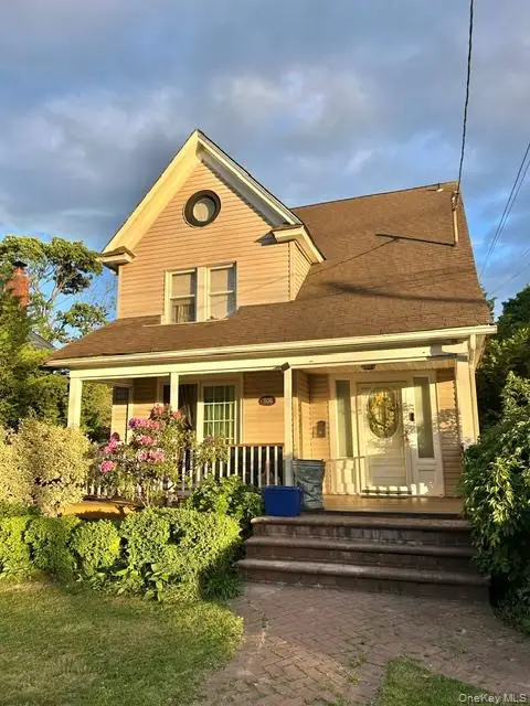 806 Miller Place, Baldwin, NY 11510