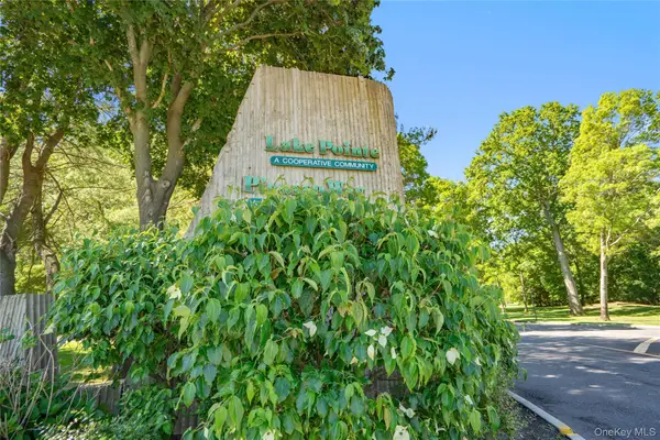 200 Lake Pointe Circle #200, Middle Island, NY 11953