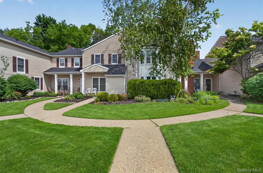 141 Villagegreen Court, Warwick, NY 10990 - #3