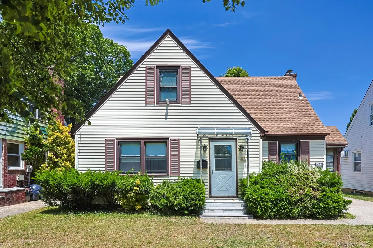 1010 Polk Avenue, Franklin Square, NY 11010 - #1
