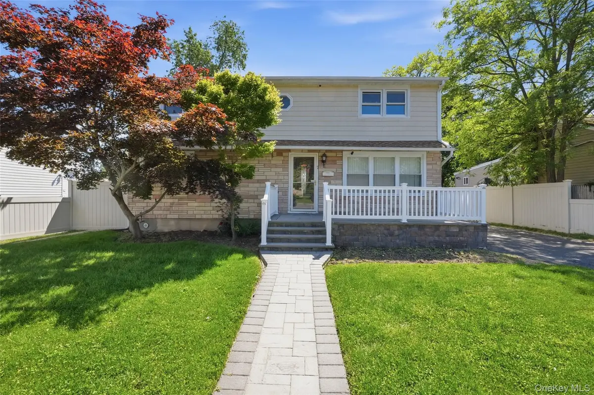 7 Penndale Drive, Amityville, NY 11701 - #1