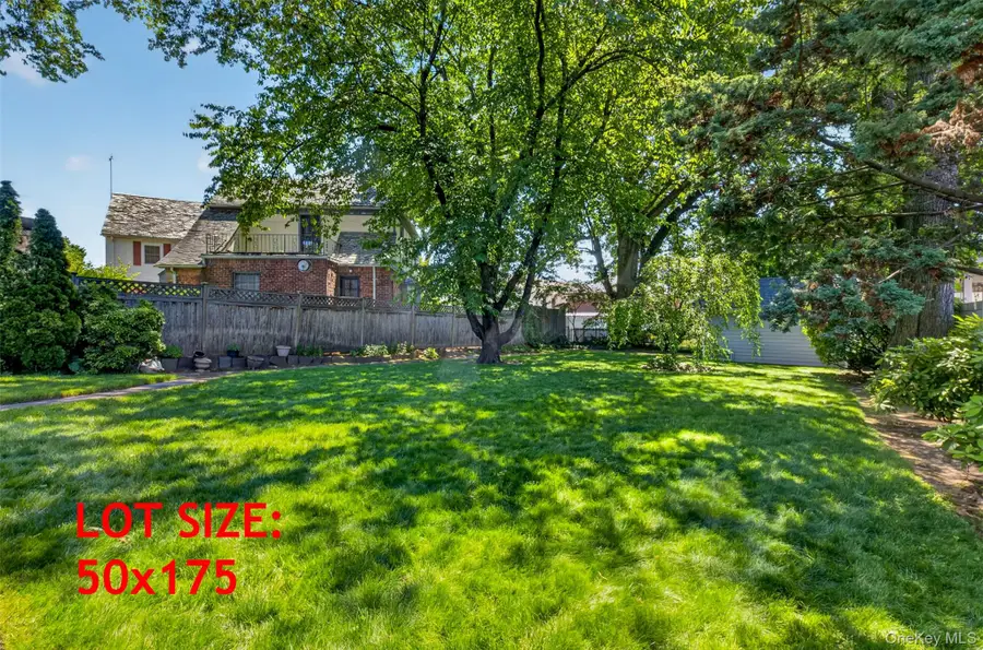 146-24 Bayside Avenue, Flushing, NY 11354 - #2