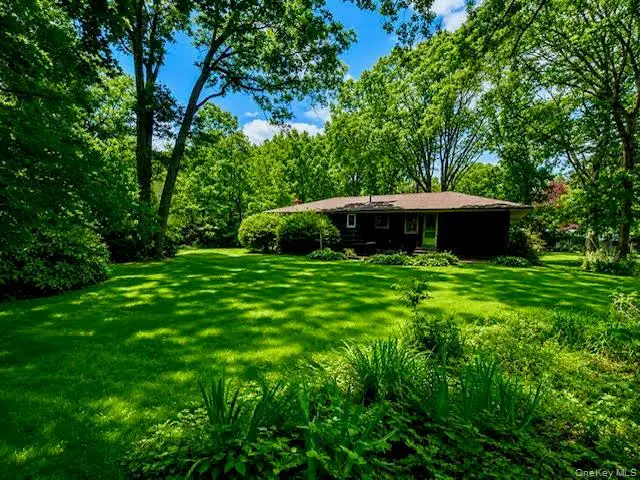 33 Summit Drive, Smithtown, NY 11787 - #2
