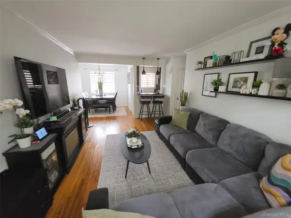 224-14 Manor Road #1011, Bellerose Manor, NY 11427