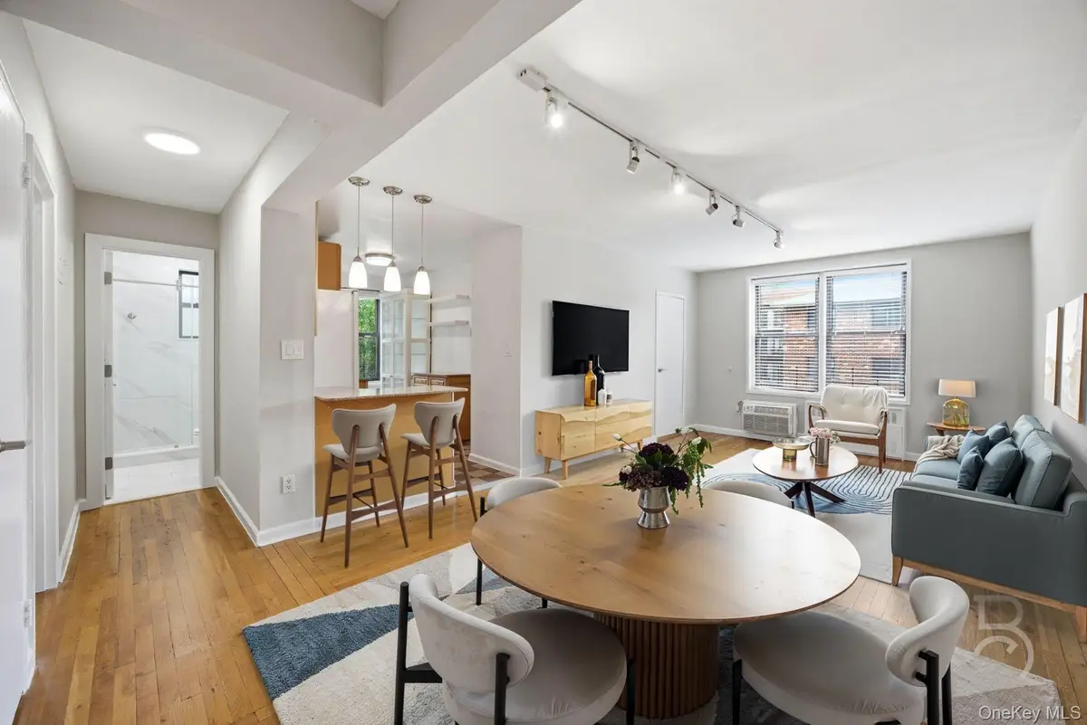 25-34 Crescent Street #2K, Astoria, NY 11102 - #1