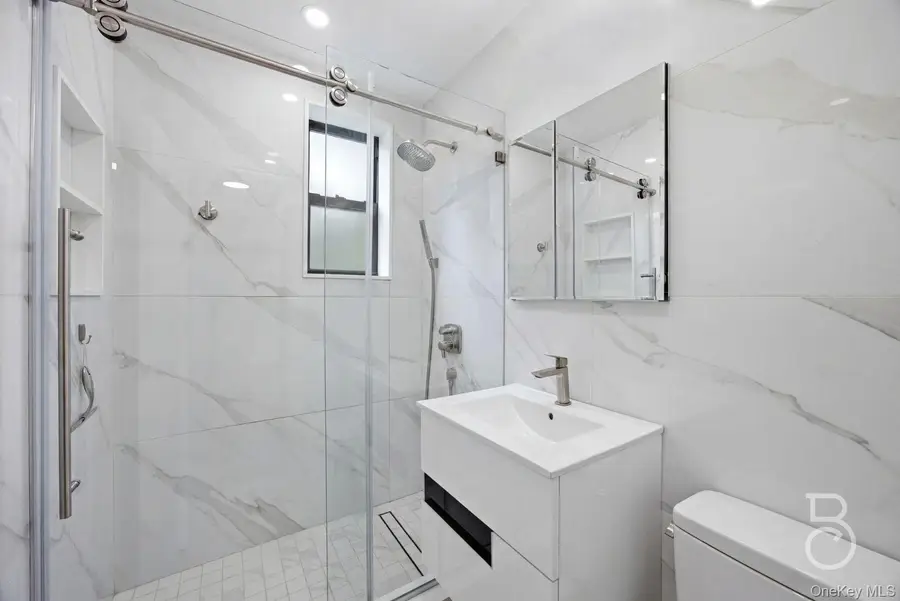 25-34 Crescent Street #2K, Astoria, NY 11102 - #3