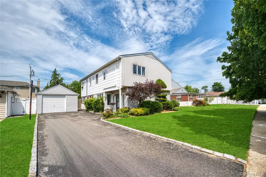 394 Warwick Road, East Meadow, NY 11554 - #2