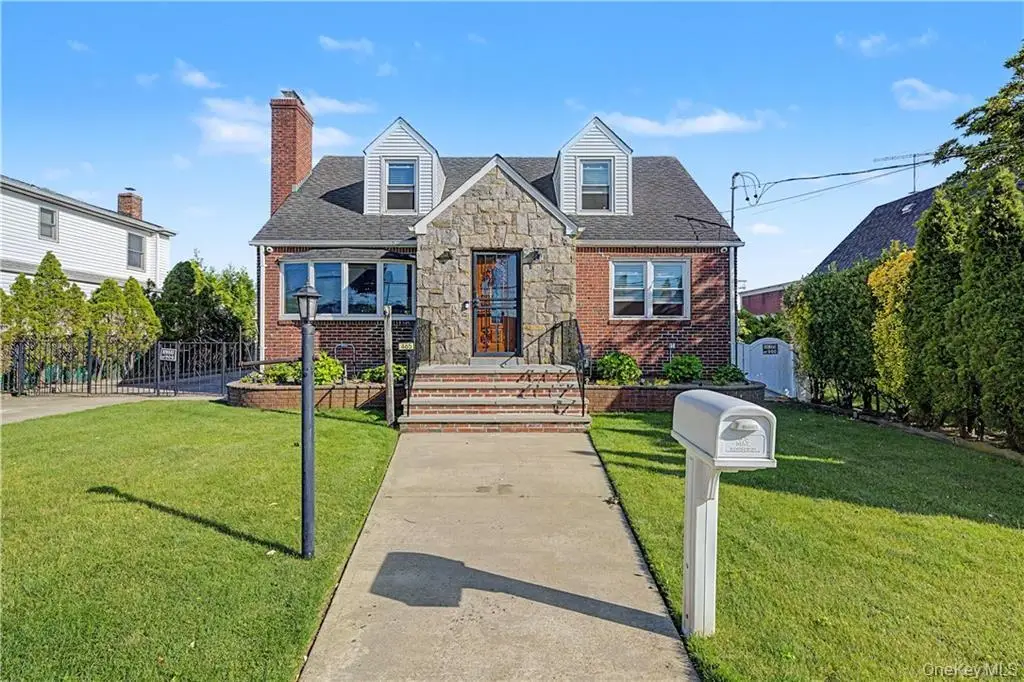465 Washington Place, Mineola, NY 11501 - #1
