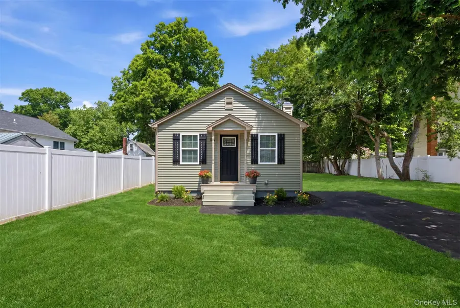 19 Lacrosse Road, Mastic Beach, NY 11951 - #2