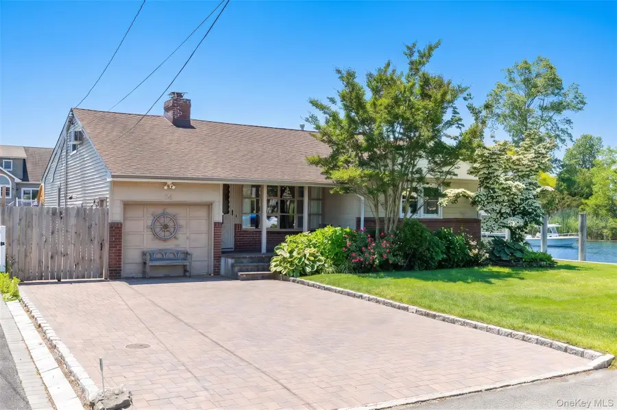 34 Cape Road, Amityville, NY 11701 - #2