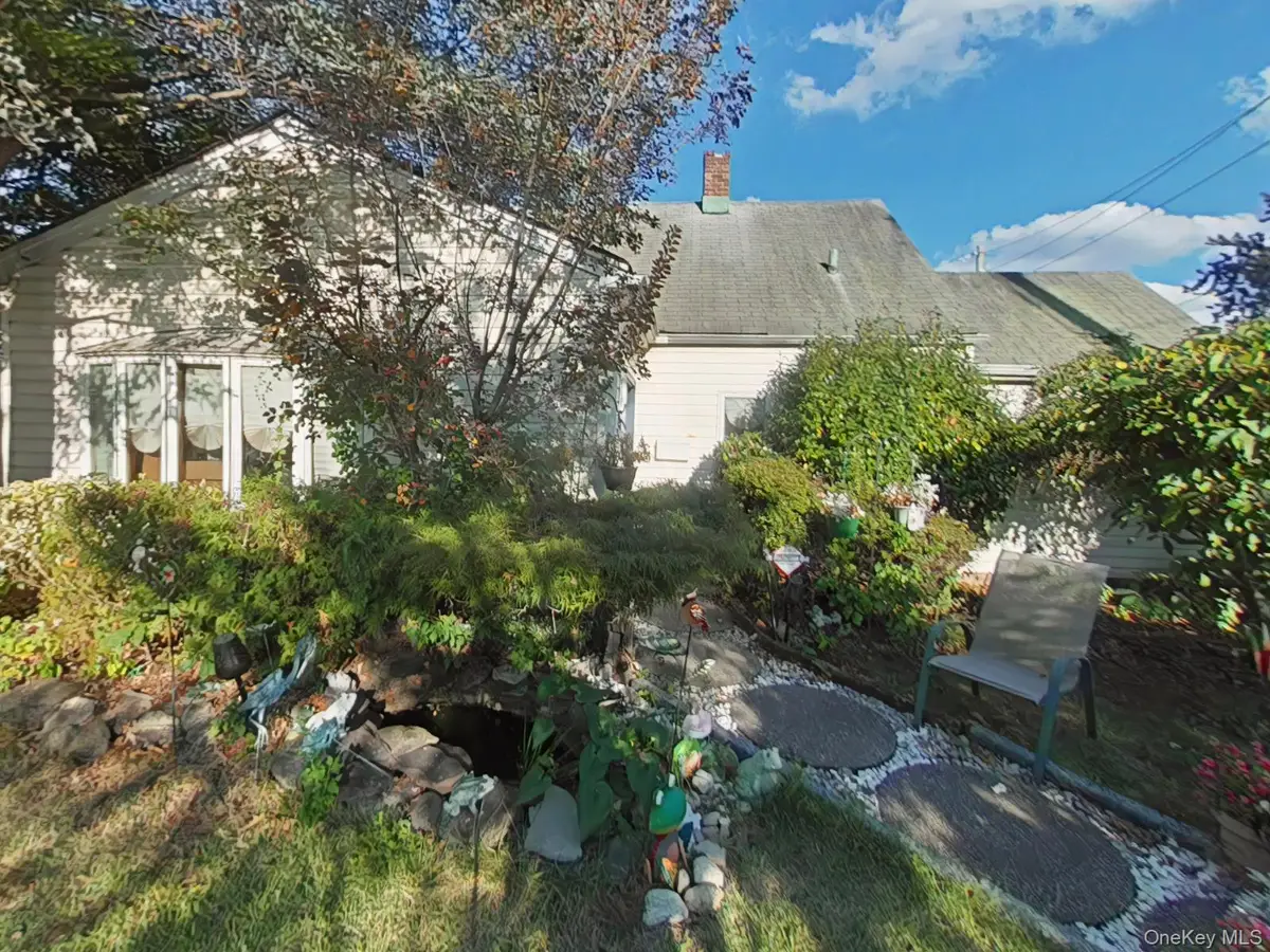 7 Lily Lane, Levittown, NY 11756 - #1