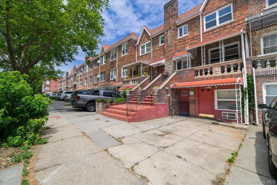 52-37 39th Avenue, Sunnyside, NY 11104 - #2